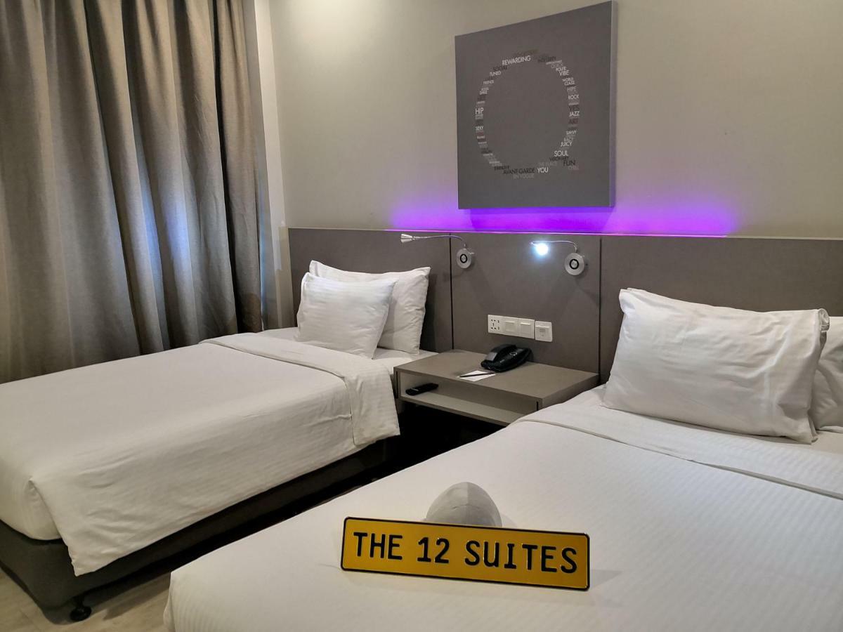 The 12 Suites @ Empire Damansara Петалинг Джая Стая снимка