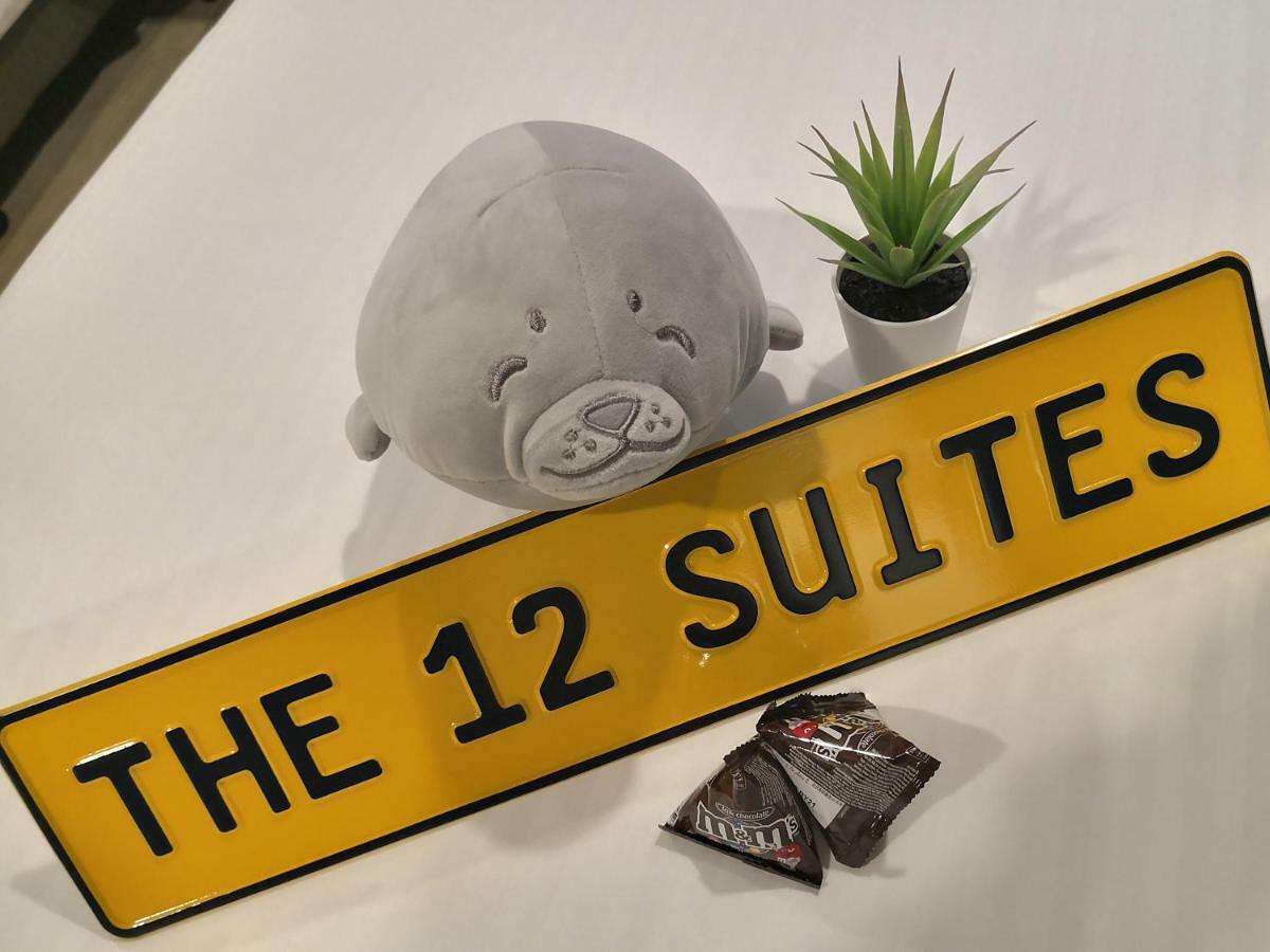 The 12 Suites @ Empire Damansara Петалинг Джая Стая снимка