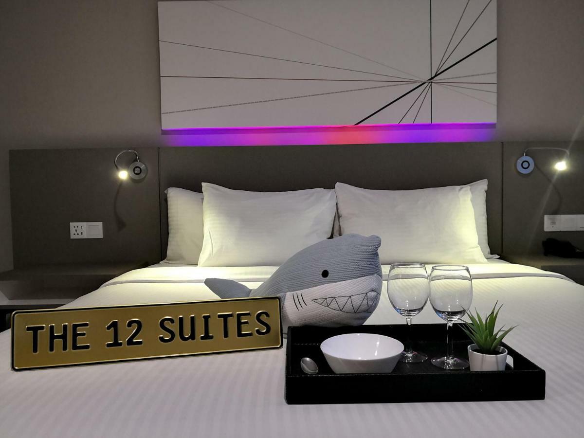The 12 Suites @ Empire Damansara Петалинг Джая Стая снимка