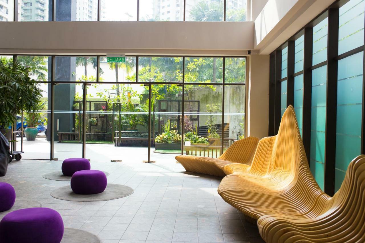 The 12 Suites @ Empire Damansara Петалинг Джая Екстериор снимка