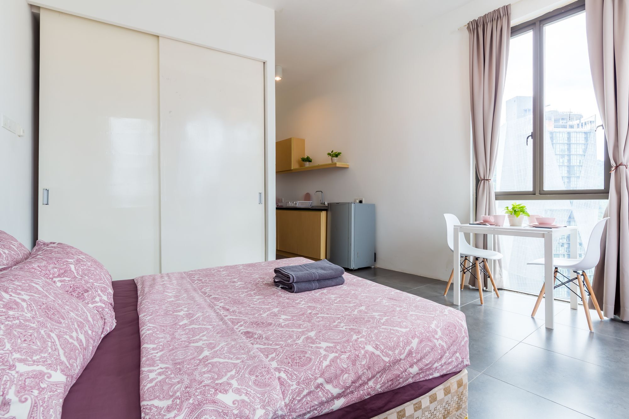 The 12 Suites @ Empire Damansara Петалинг Джая Екстериор снимка