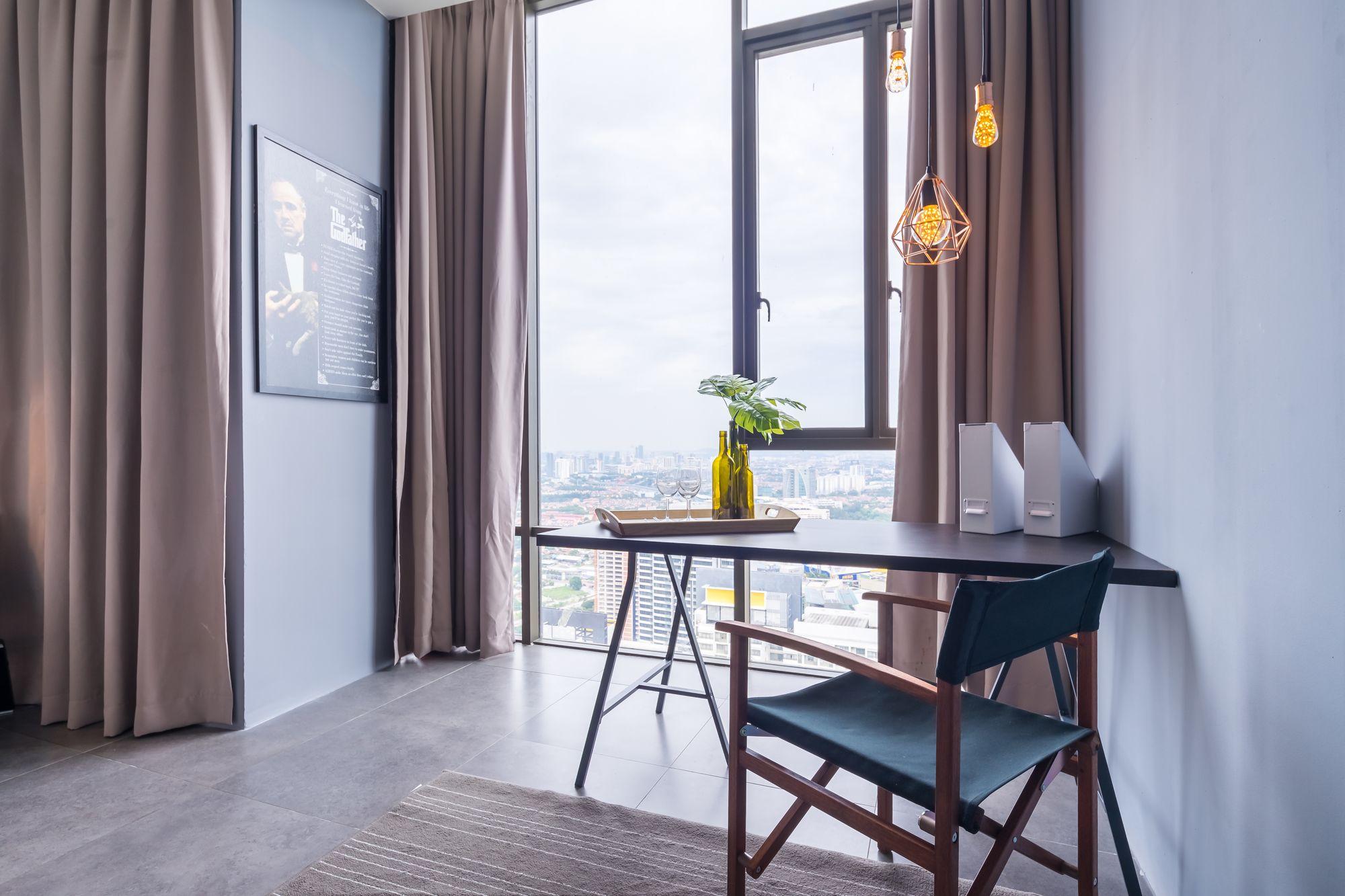 The 12 Suites @ Empire Damansara Петалинг Джая Екстериор снимка