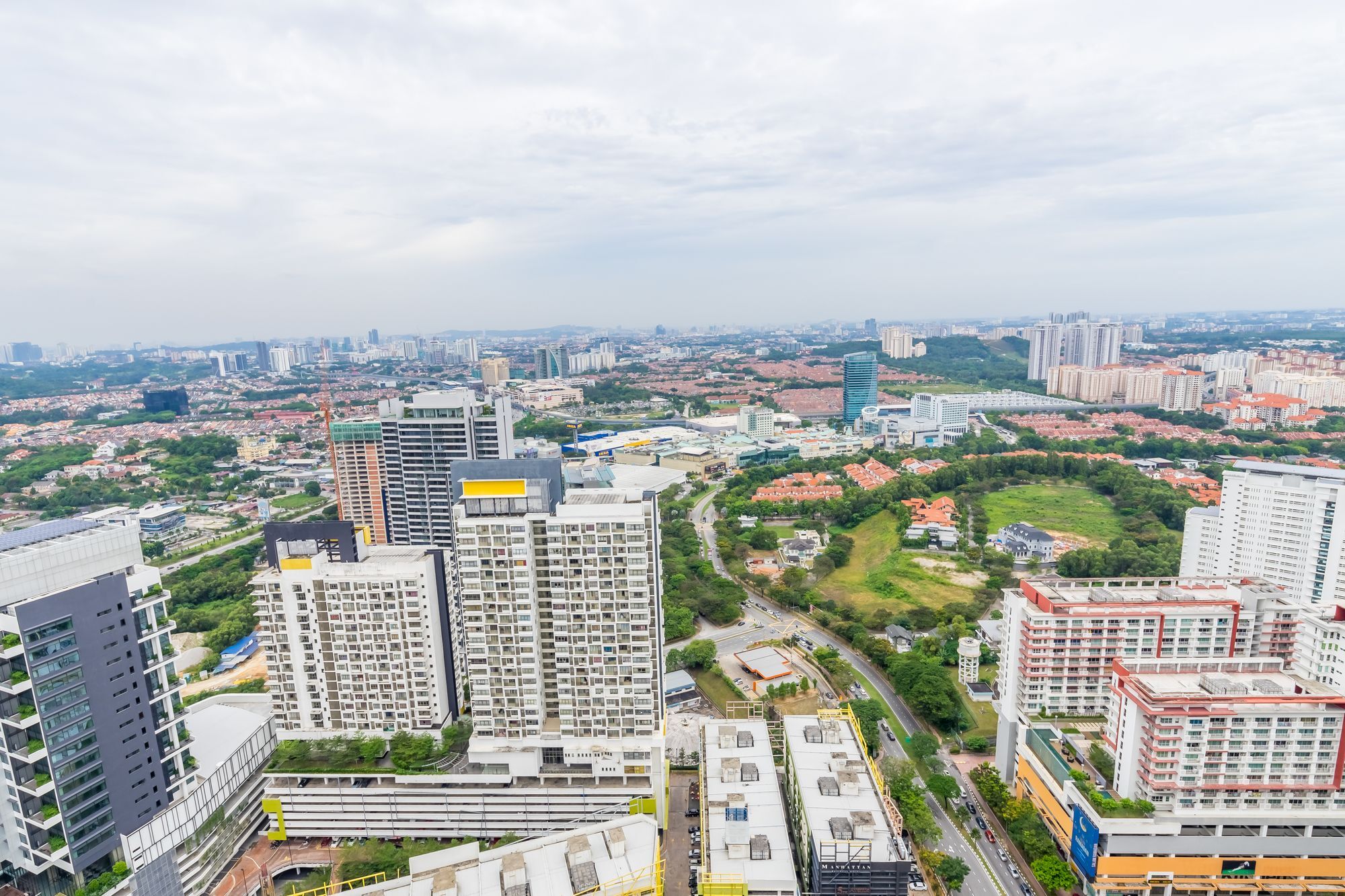 The 12 Suites @ Empire Damansara Петалинг Джая Екстериор снимка